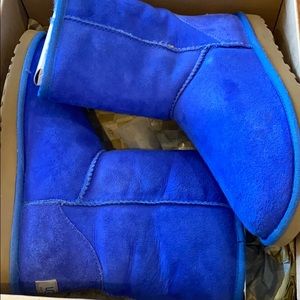 UGG Classic Short Blue Boot
